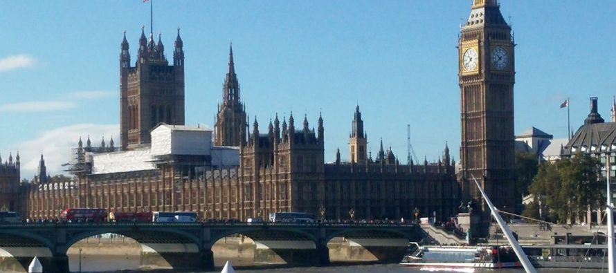 Houses of Parliament mit Big Ben, Elizabeth Tower und Victoria Tower
